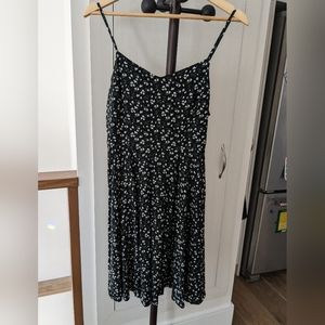 Black Old Navy Floral Sundress Size M